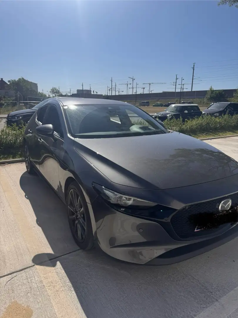 Mazda 3 Skyactiv-G122 Comfort+ /SO/ST Aut. Comfort+/SO/ST Grau - 2