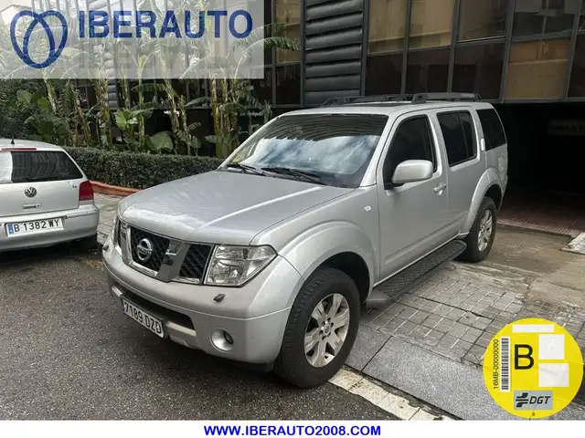 Nissan Pathfinder 2.5dCi LE Aut.