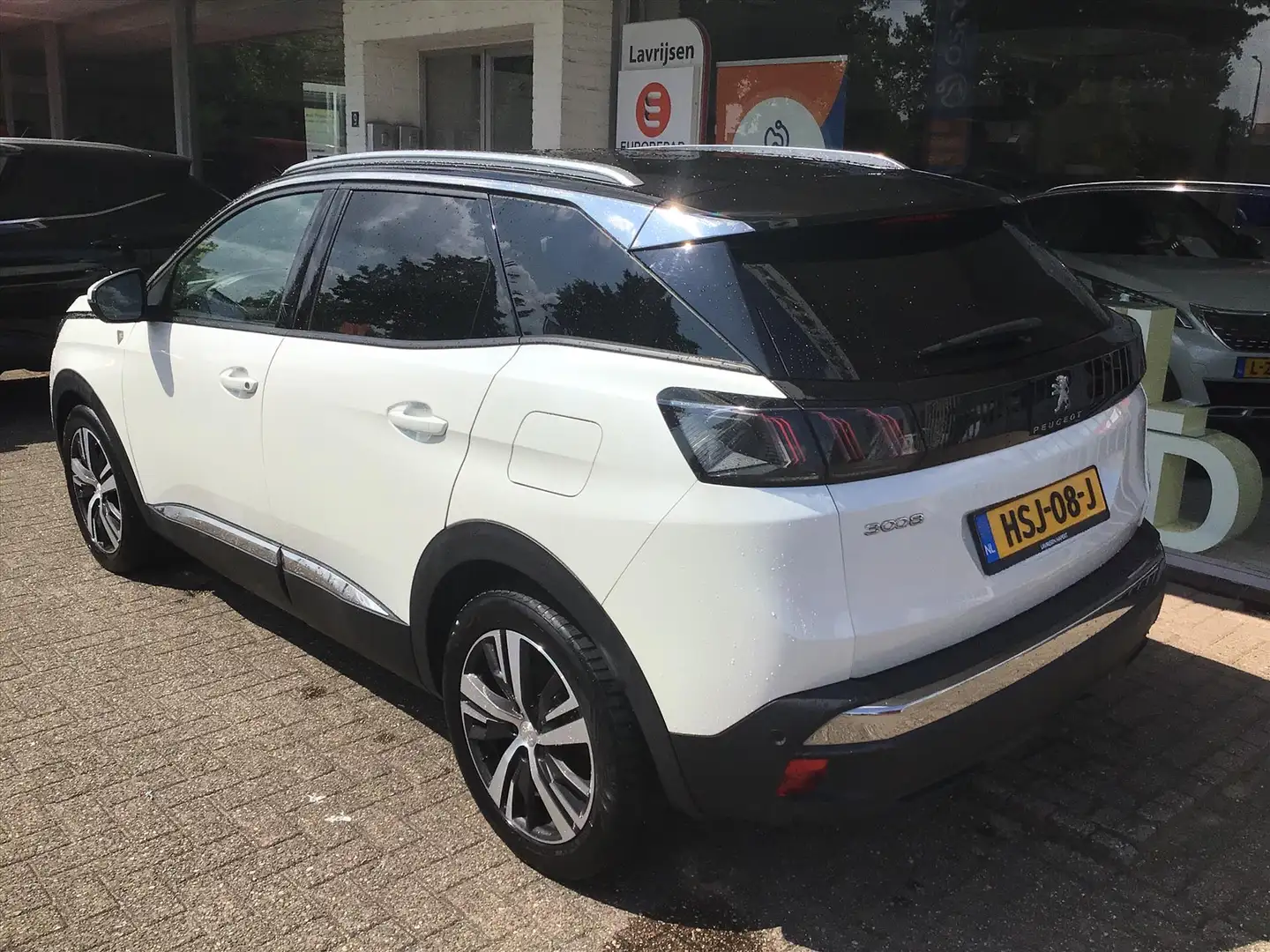 Peugeot 3008 1.2 PureTech 130pk S&amp;S EAT8 Road Trip Blanco - 2