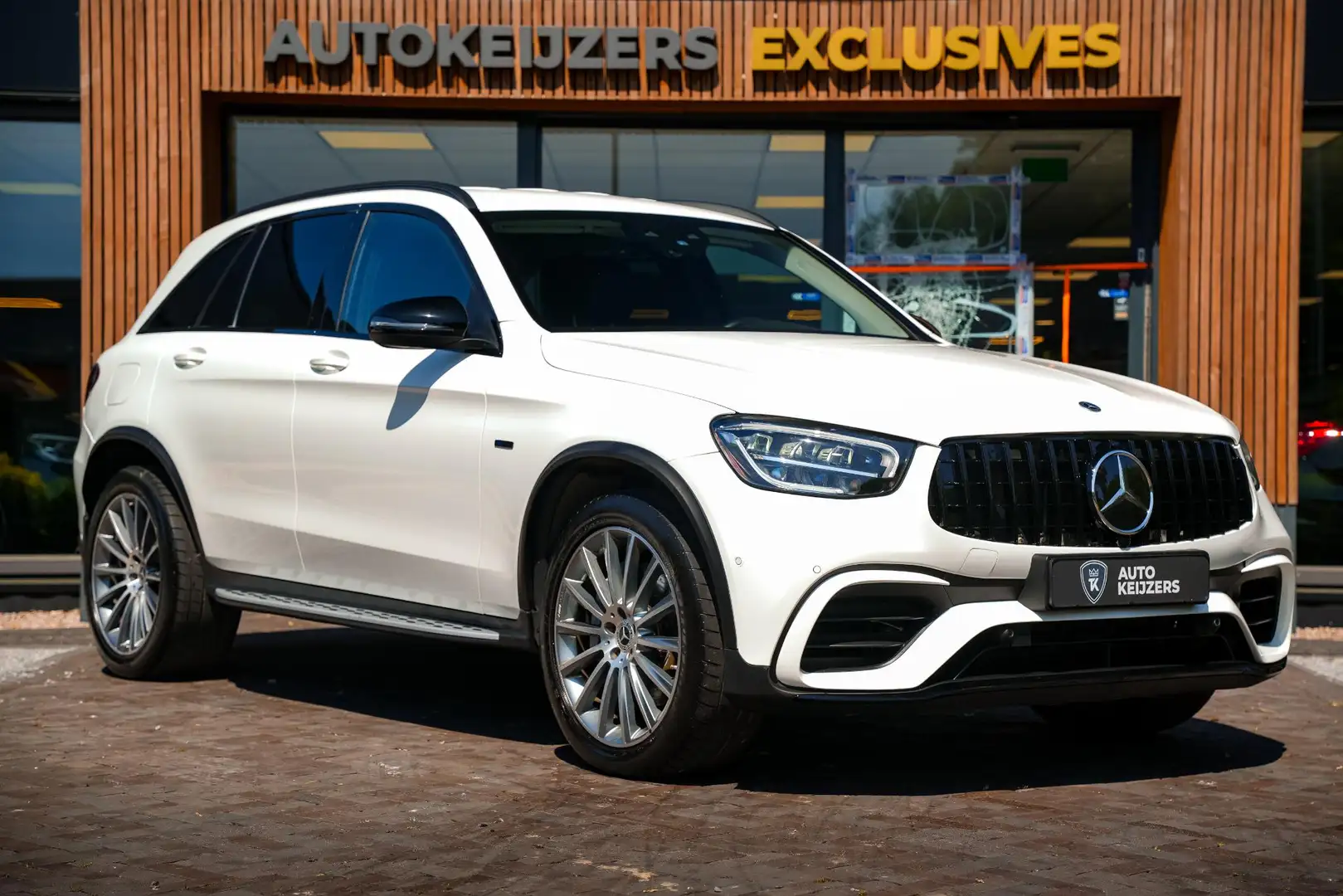 Mercedes-Benz GLC 300 300e 4MATIC 63 AMG Pakket Adapt. Cruise LED Memory Wit - 1