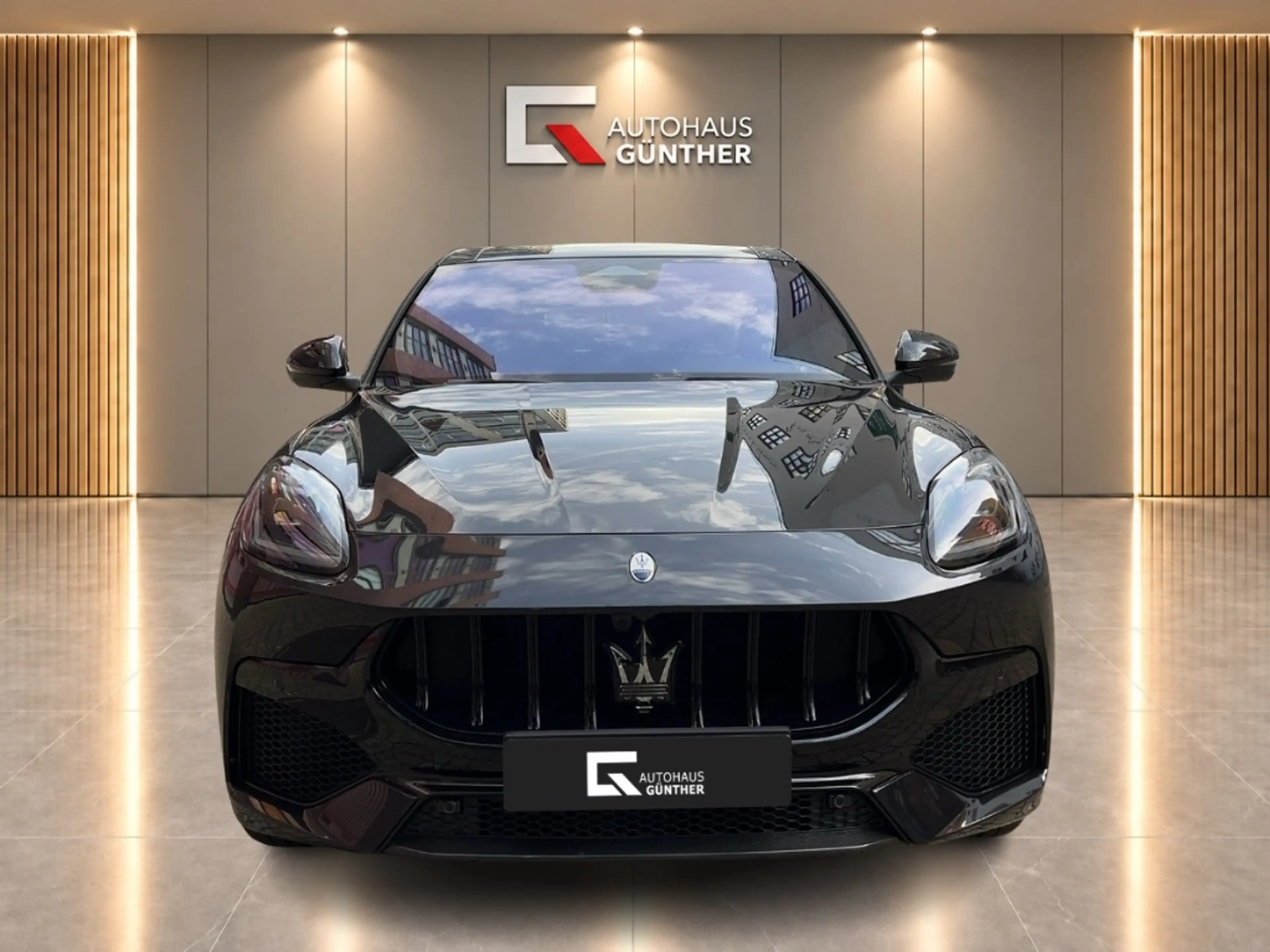 Maserati Grecale TROFEO FACELIFT FUORIESERIE Helles Interior — photo 5