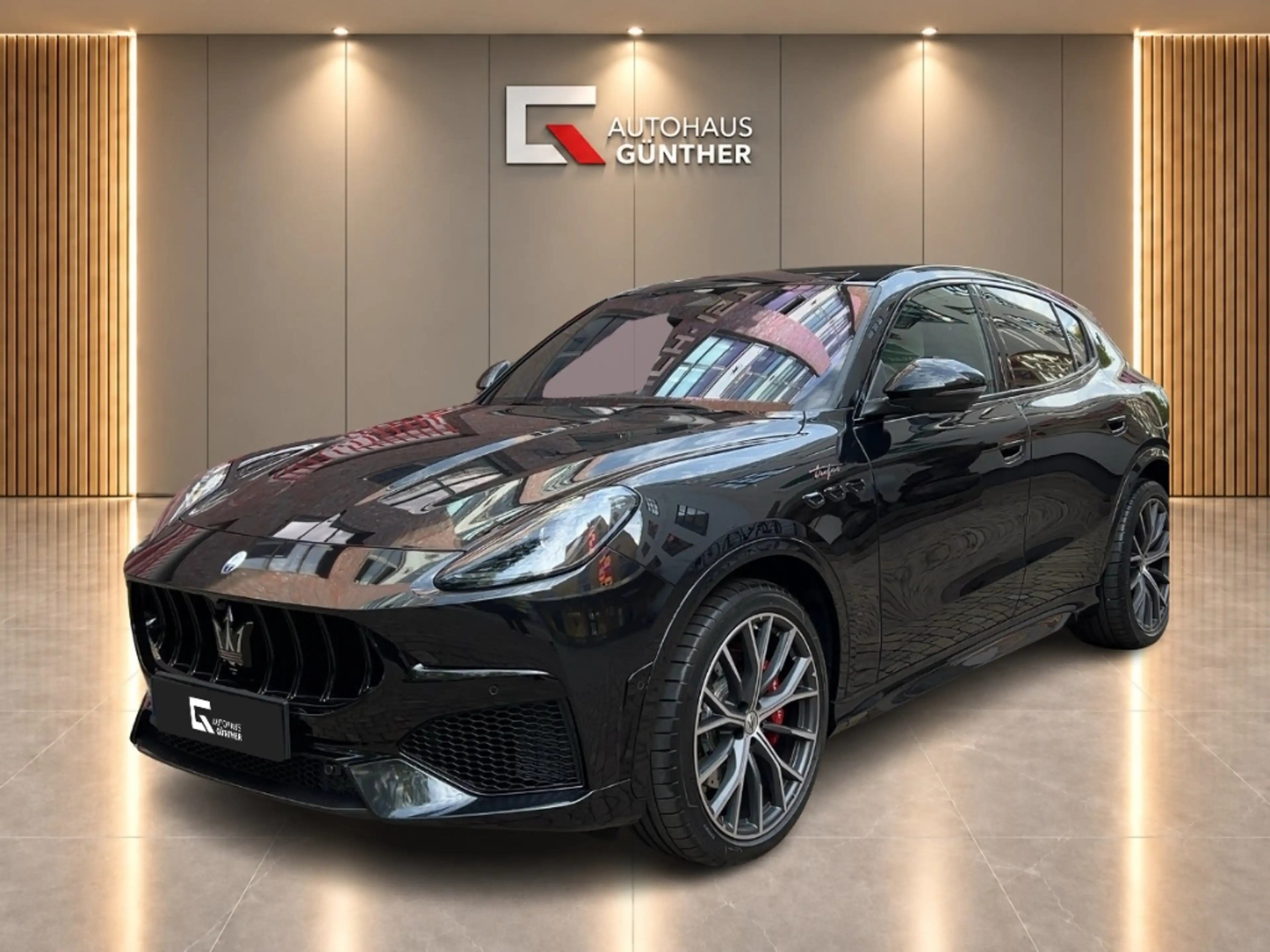 Maserati Grecale TROFEO FACELIFT FUORIESERIE Helles Interior