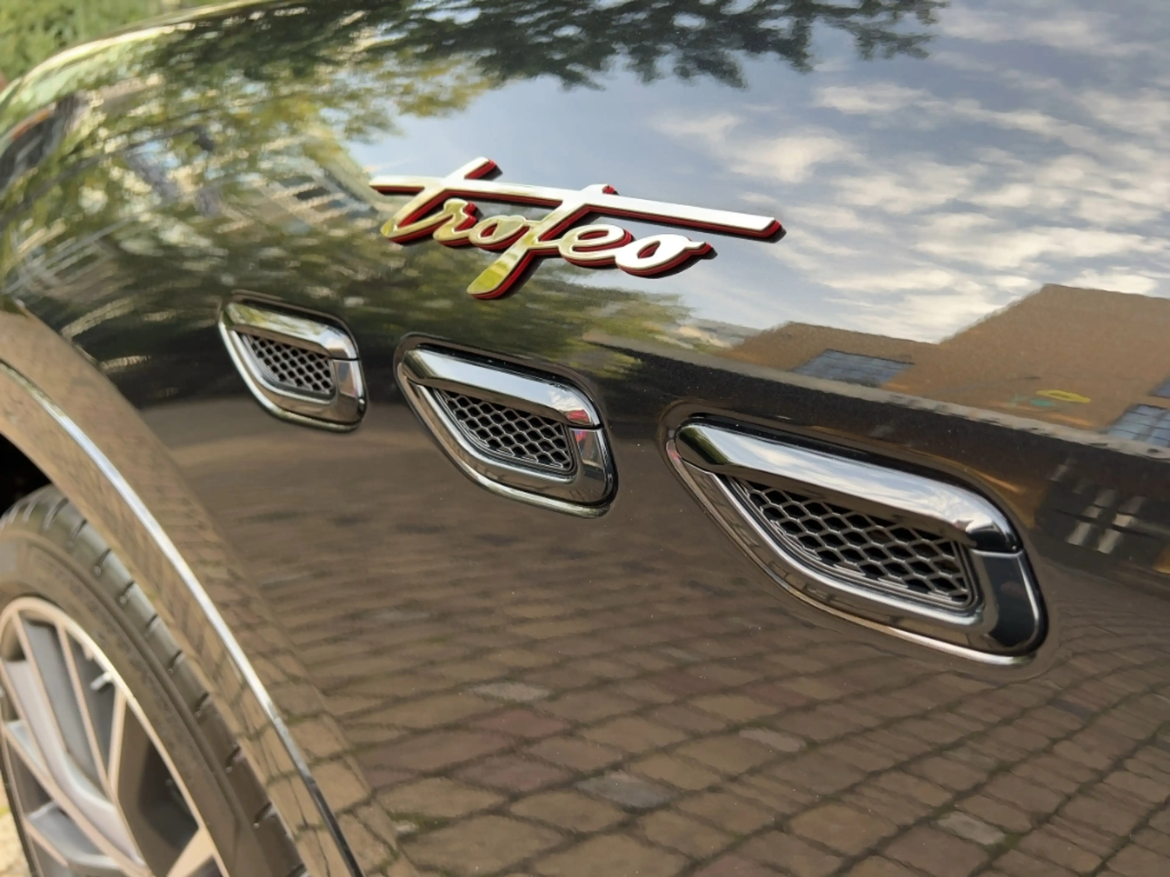 Maserati Grecale TROFEO FACELIFT FUORIESERIE Helles Interior — photo 12