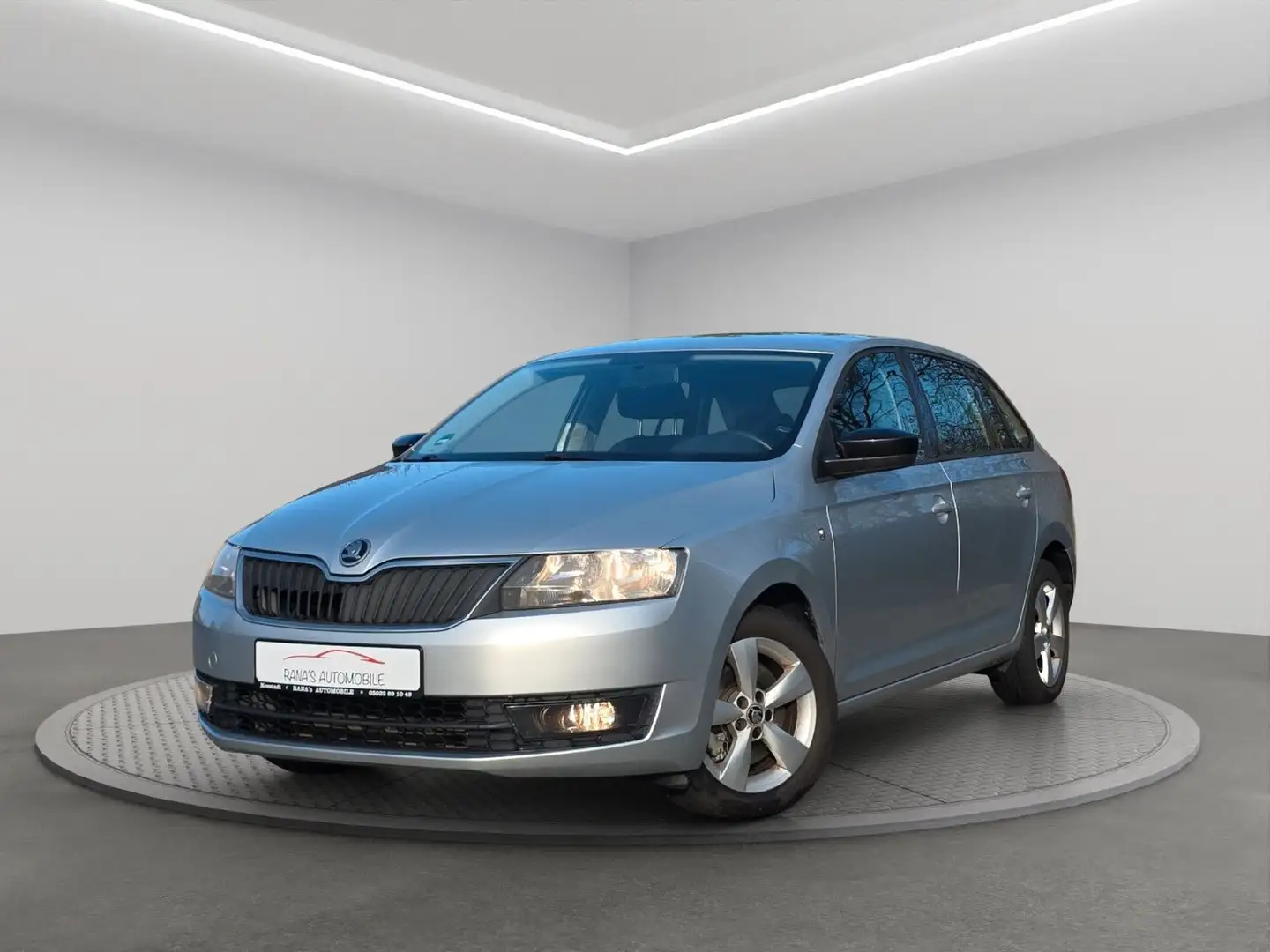 Skoda Rapid/Spaceback Spaceback Ambition + NUR 93TKM Silber - 1