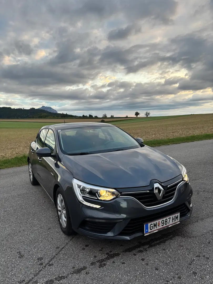 Renault Megane Mégane Life TCe 100 PF Life Grau - 1