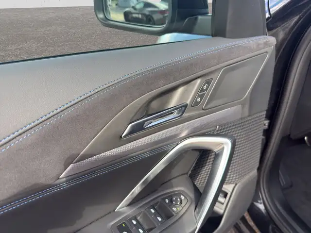 BMW X1 view 9