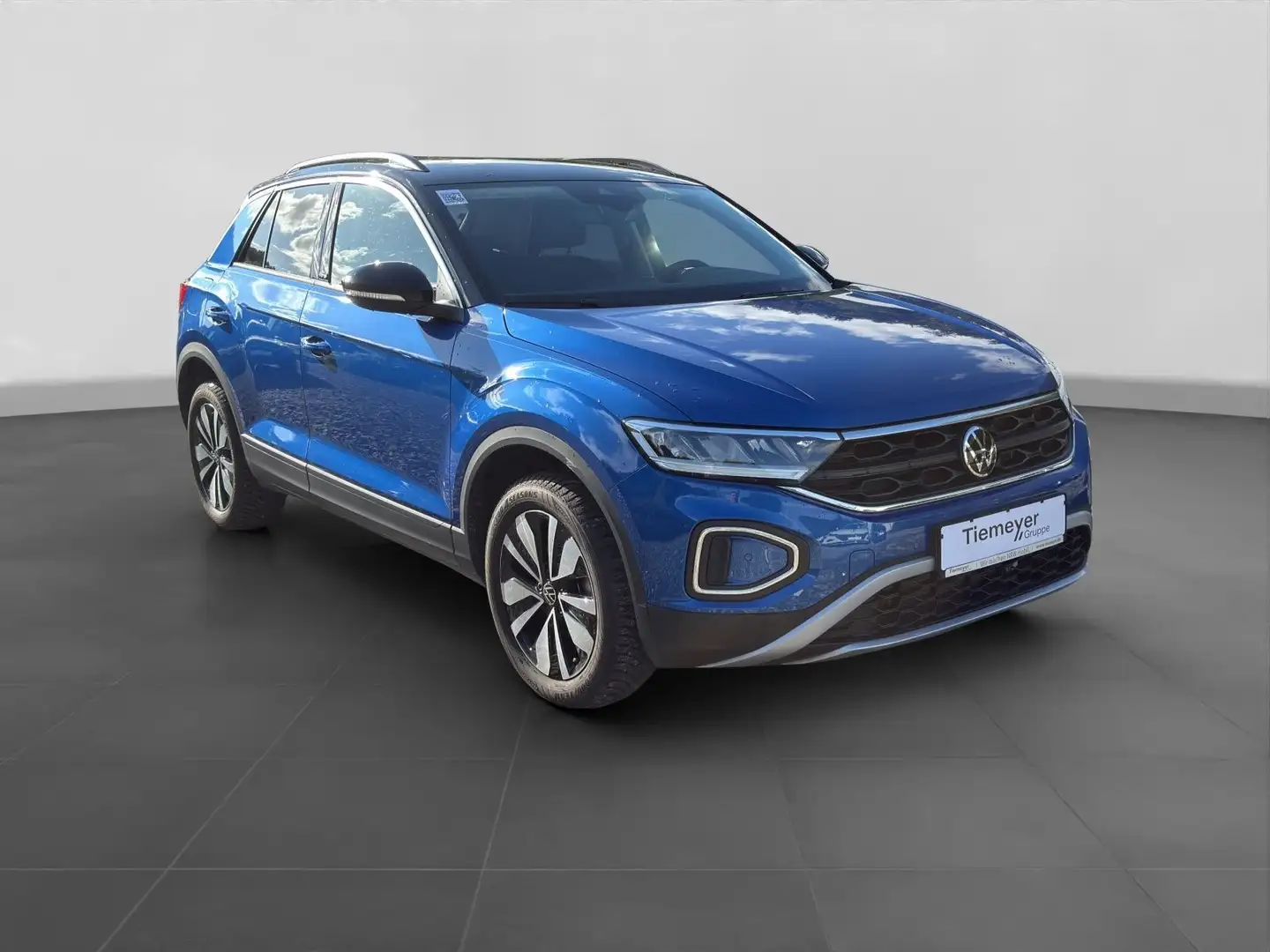 Volkswagen T-Roc 1.5 TSI MOVE NAVI LED PDC SITZHZ Blauw - 2