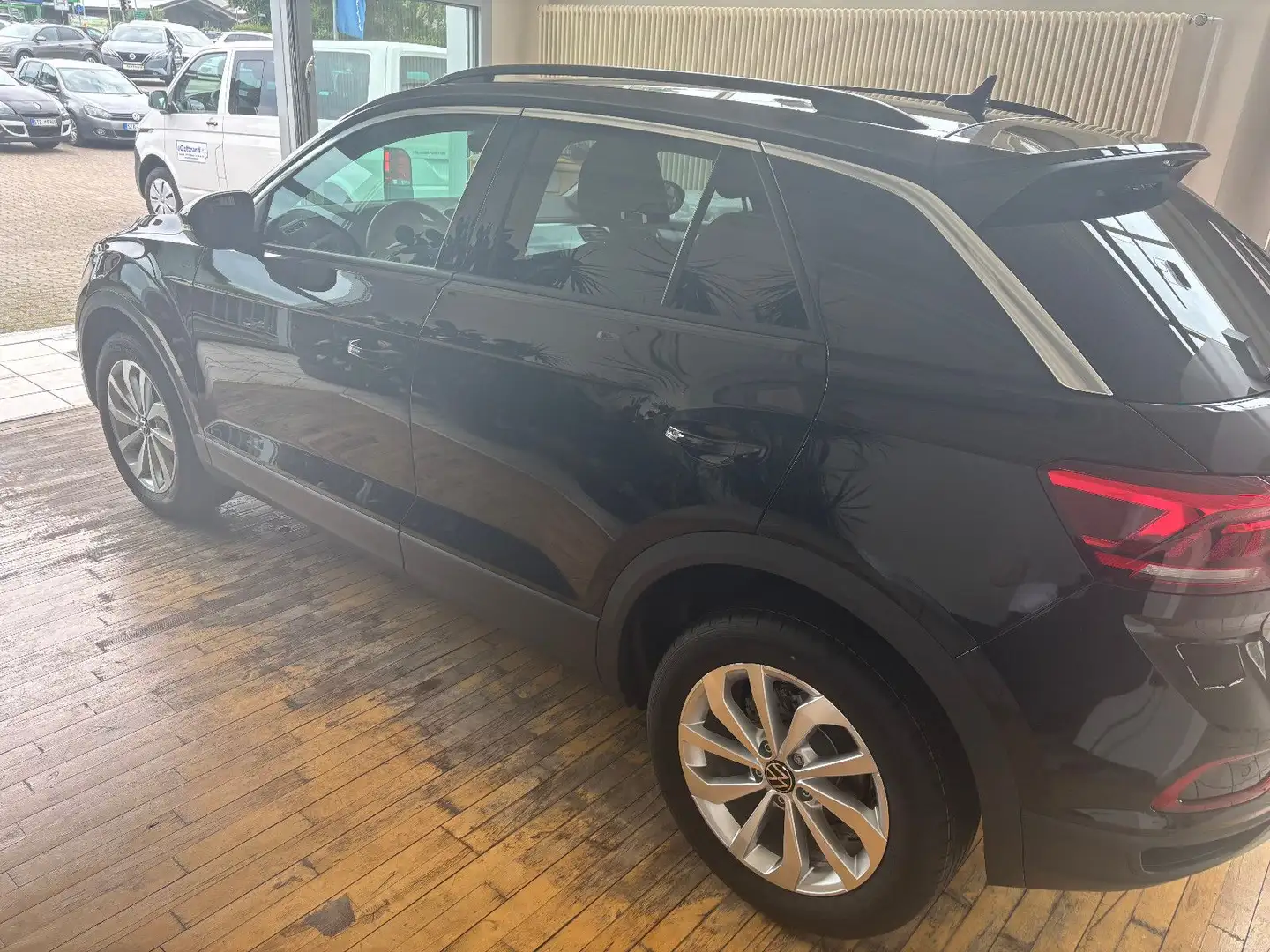 Volkswagen T-Roc 1.0 TSI OPF Life "ACC+LED+Keyless-Access" Schwarz - 2