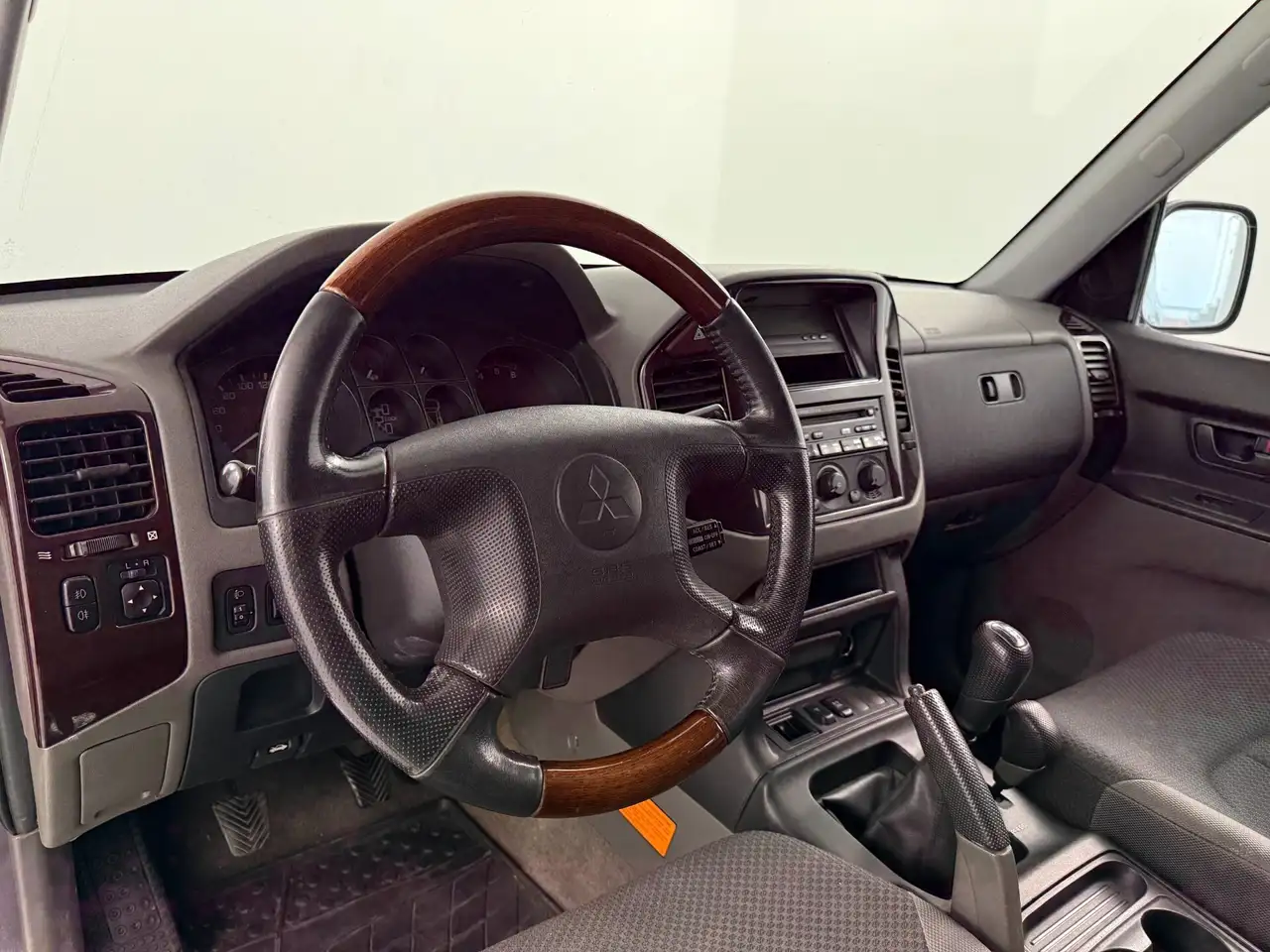 Mitsubishi Pajero 3.2 16V DI-D 3p. GLS, foto 12