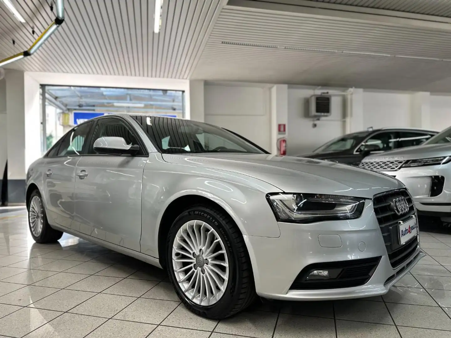 Audi A4 1.8 TFSI 120 CV Business UNICO PROPRIETARIO Silber - 1