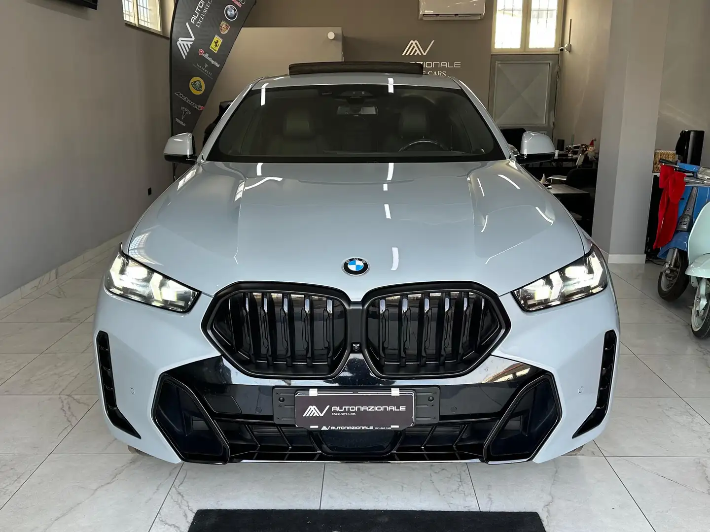 BMW X6 30d X-Drive M-Sport Pro mhev 48V Grau - 2