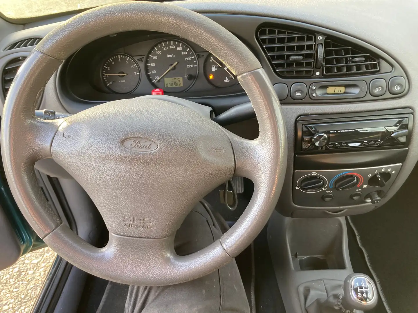 Ford Fiesta Fiesta IV 1999 3p 1.2 16v Ghia Zielony - 2
