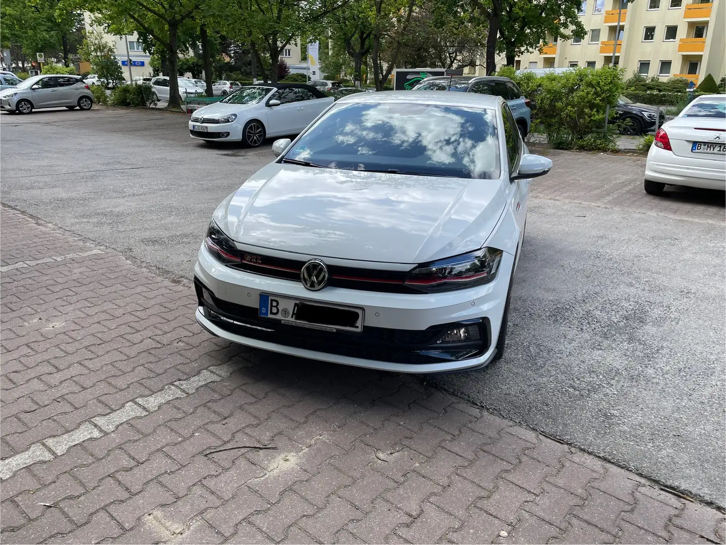Volkswagen Polo GTI 2.0 TSI OPF DSG ACC TÜV/AU NEU Weiß - 2