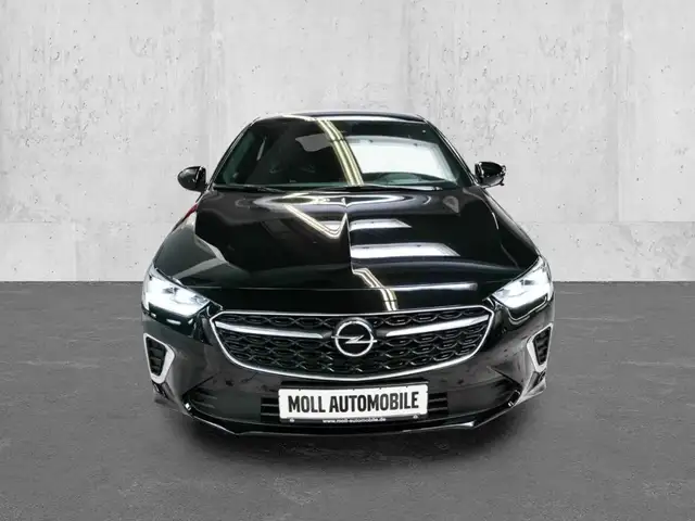 Opel Insignia view 4