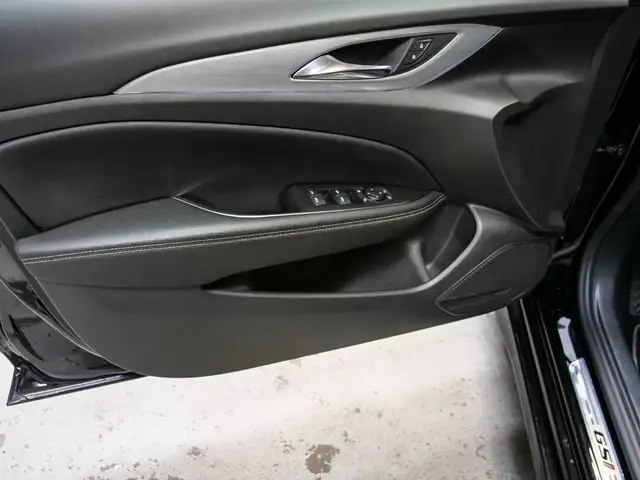 Opel Insignia view 18