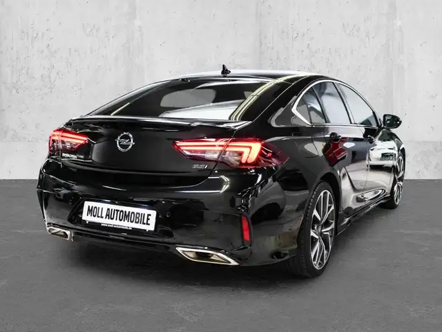 Opel Insignia view 2