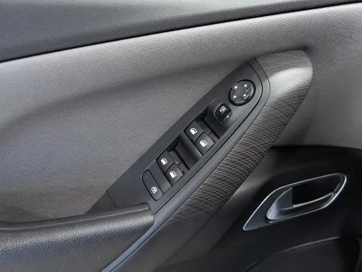 Citroën C4 PICASSO 2.0 HDI Blue Intensive EAT6 2014, foto 10