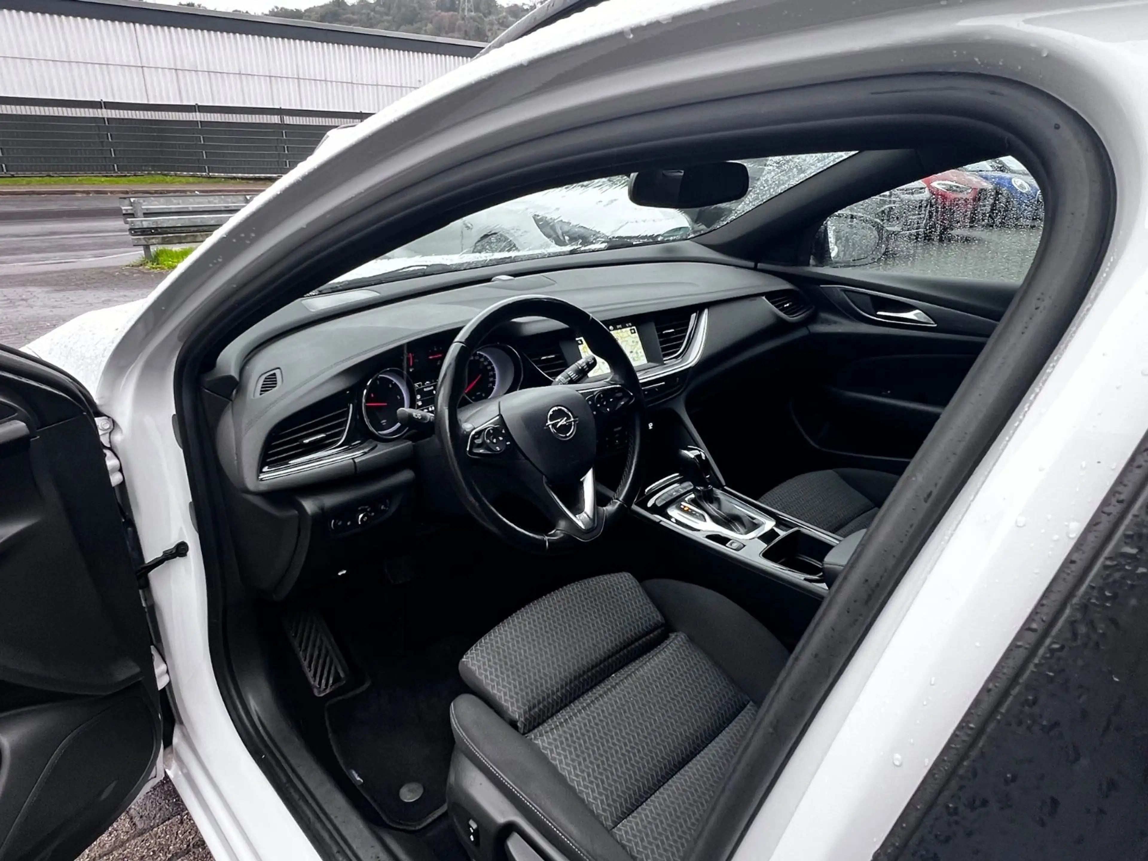 Opel Insignia B Sports Tourer Business Edition Aut. — photo 9