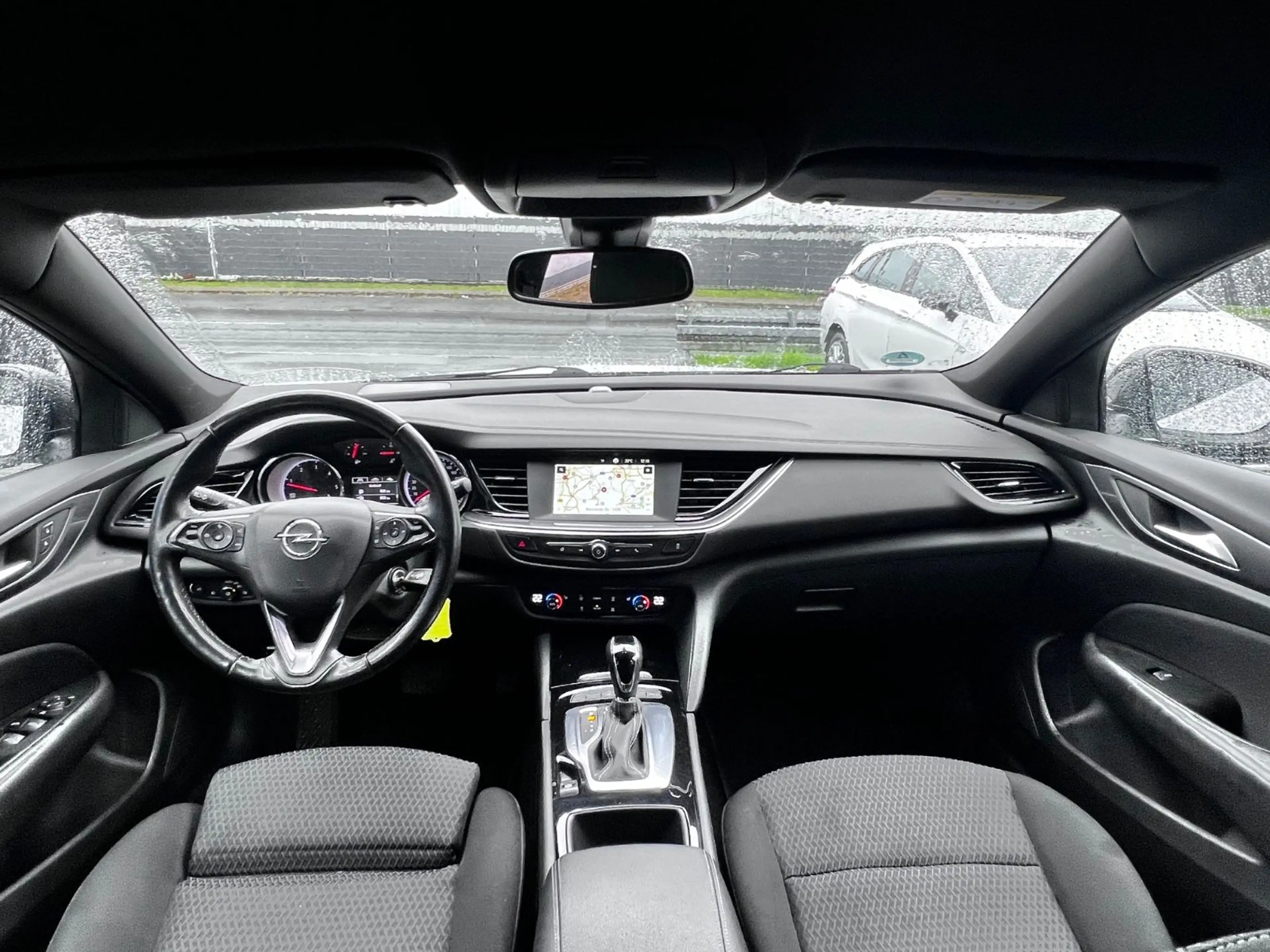 Opel Insignia B Sports Tourer Business Edition Aut. — photo 13