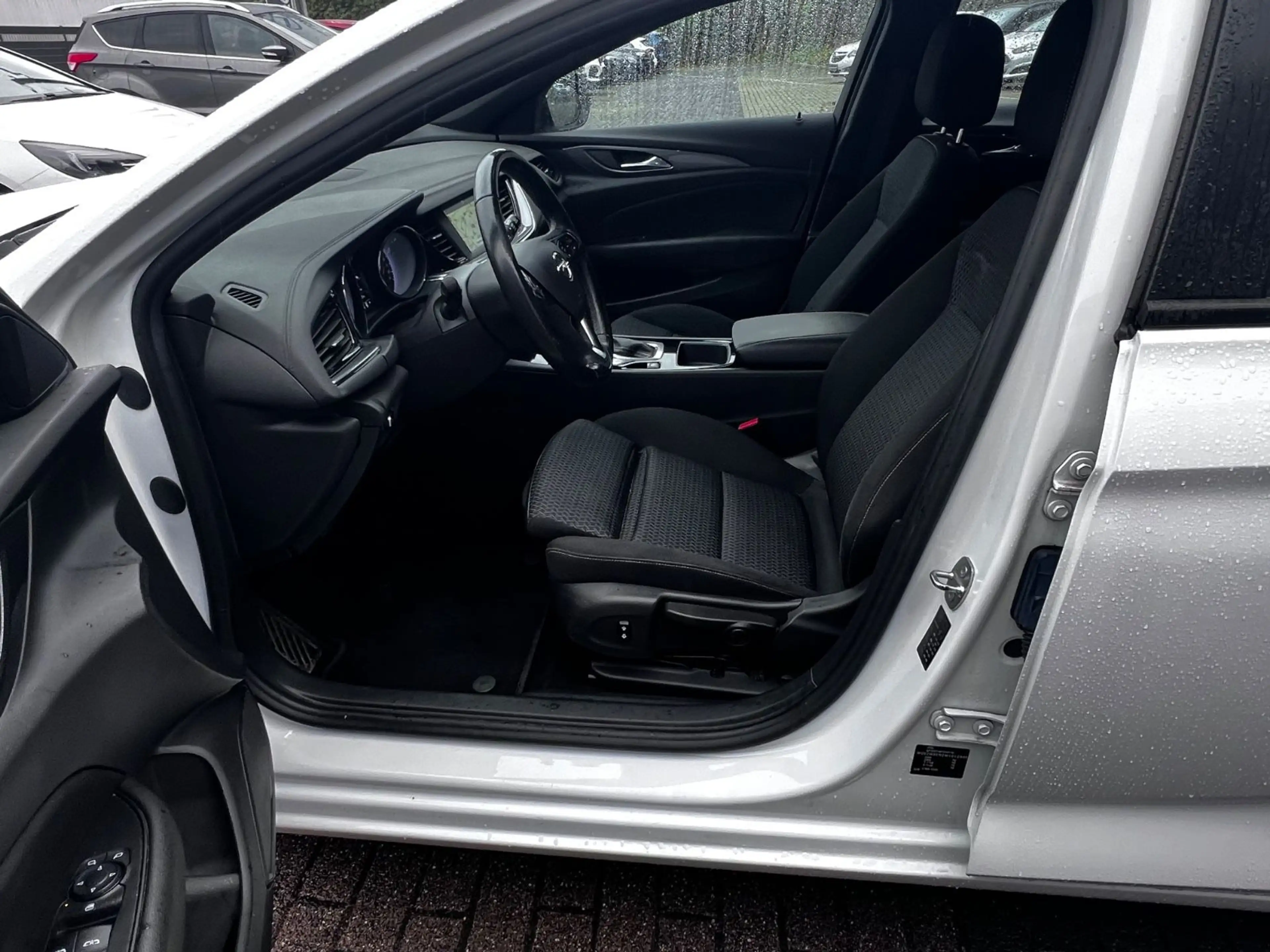 Opel Insignia B Sports Tourer Business Edition Aut. — photo 10