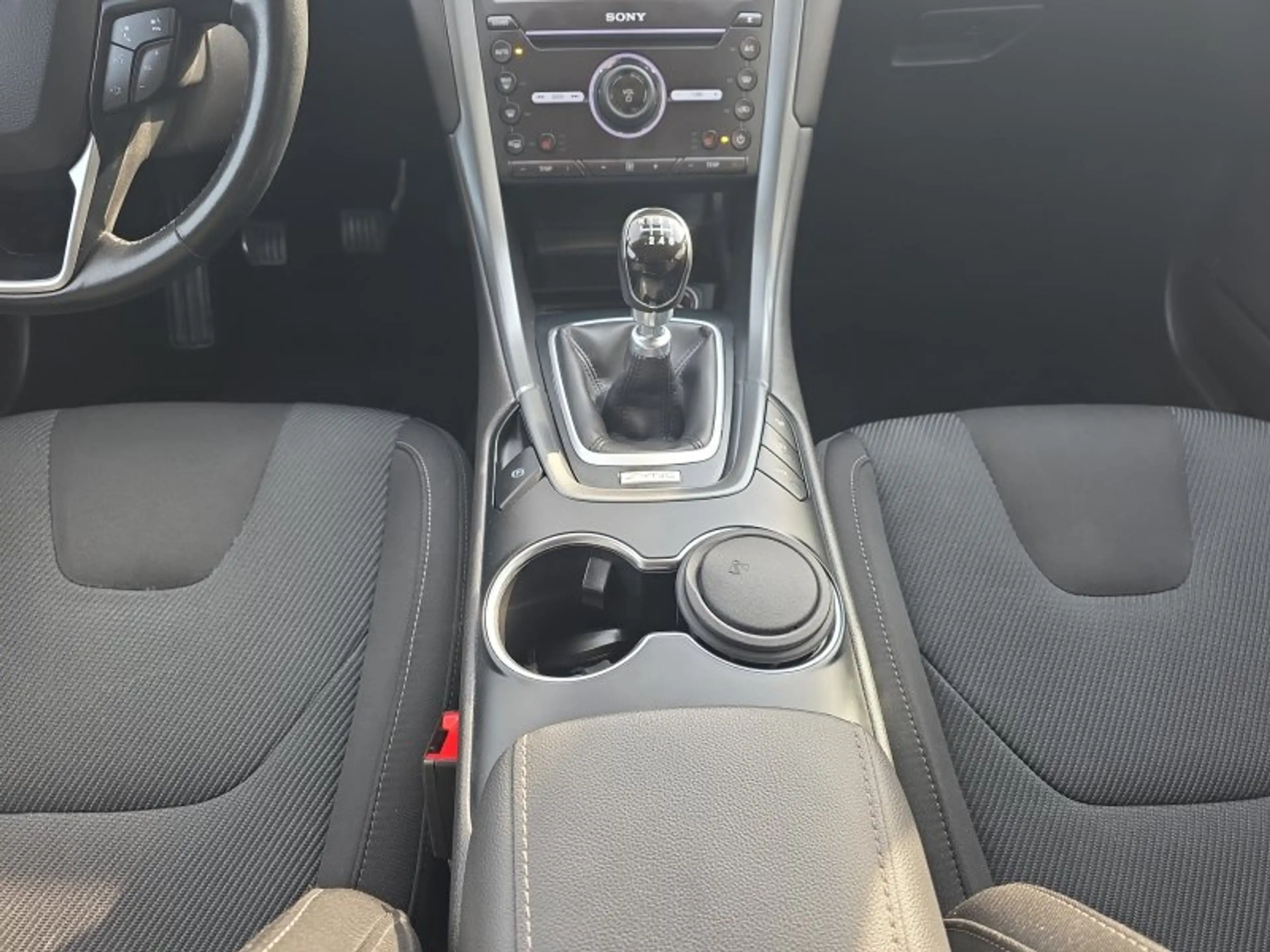 Ford Mondeo Titanium 2.0TDCi 150PS Navi/Kamera/Winterpaket — photo 12