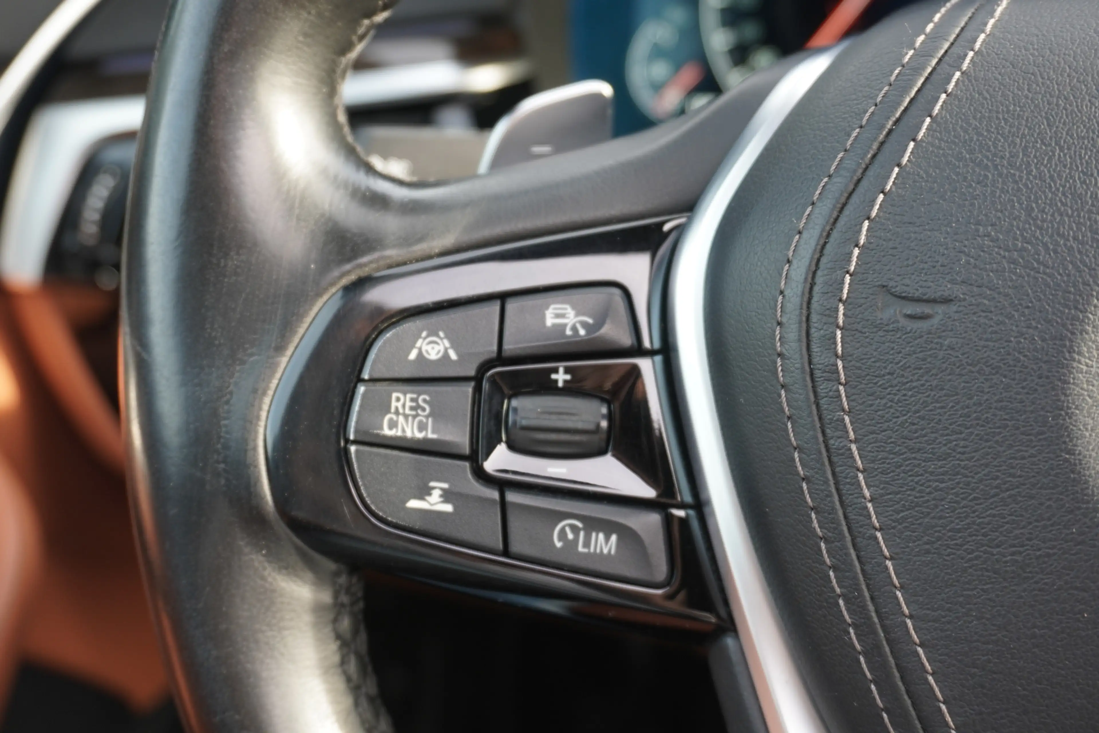 BMW 530 5-serie Touring 530i xDrive High Executive Automaa — photo 12