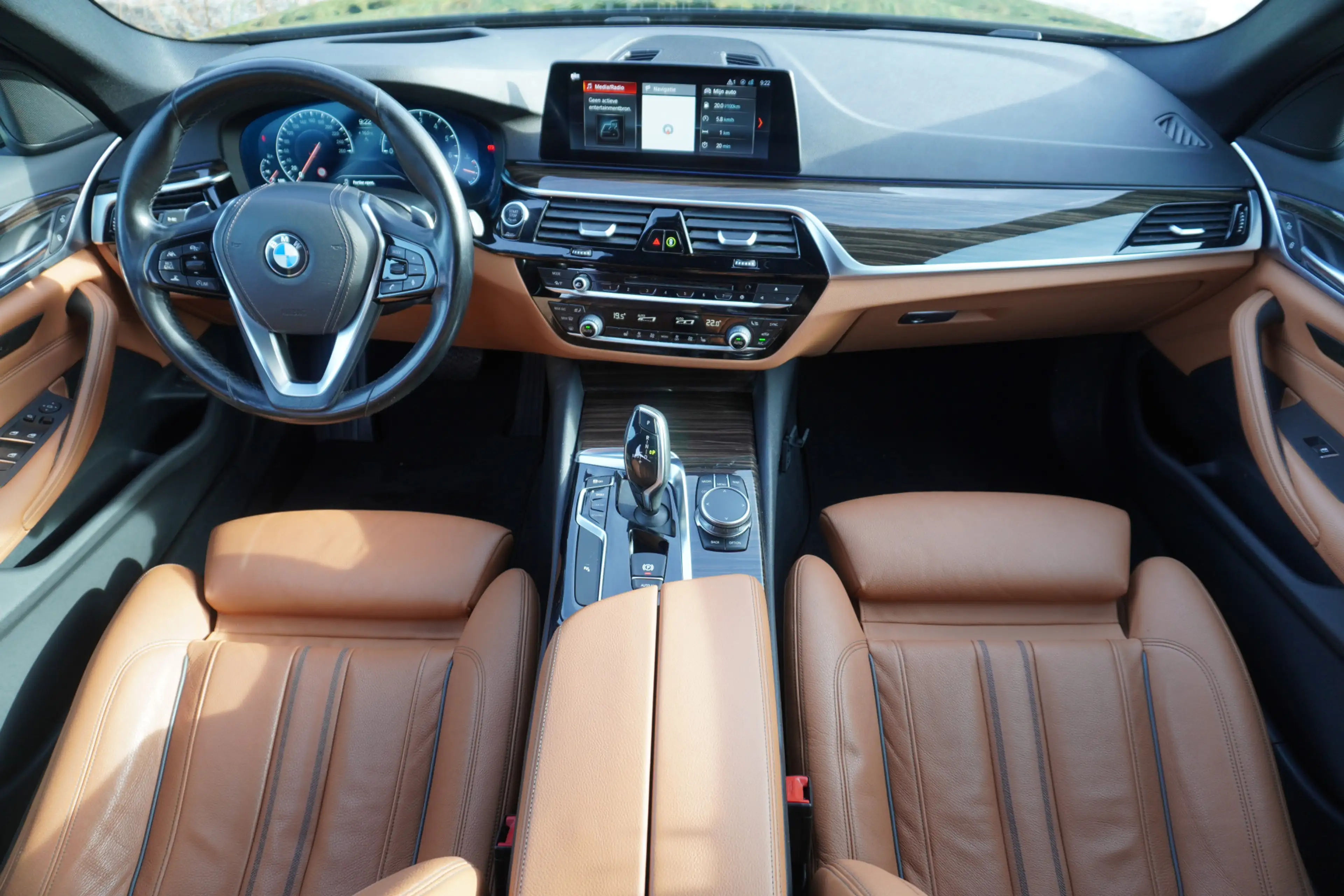 BMW 530 5-serie Touring 530i xDrive High Executive Automaa — photo 9