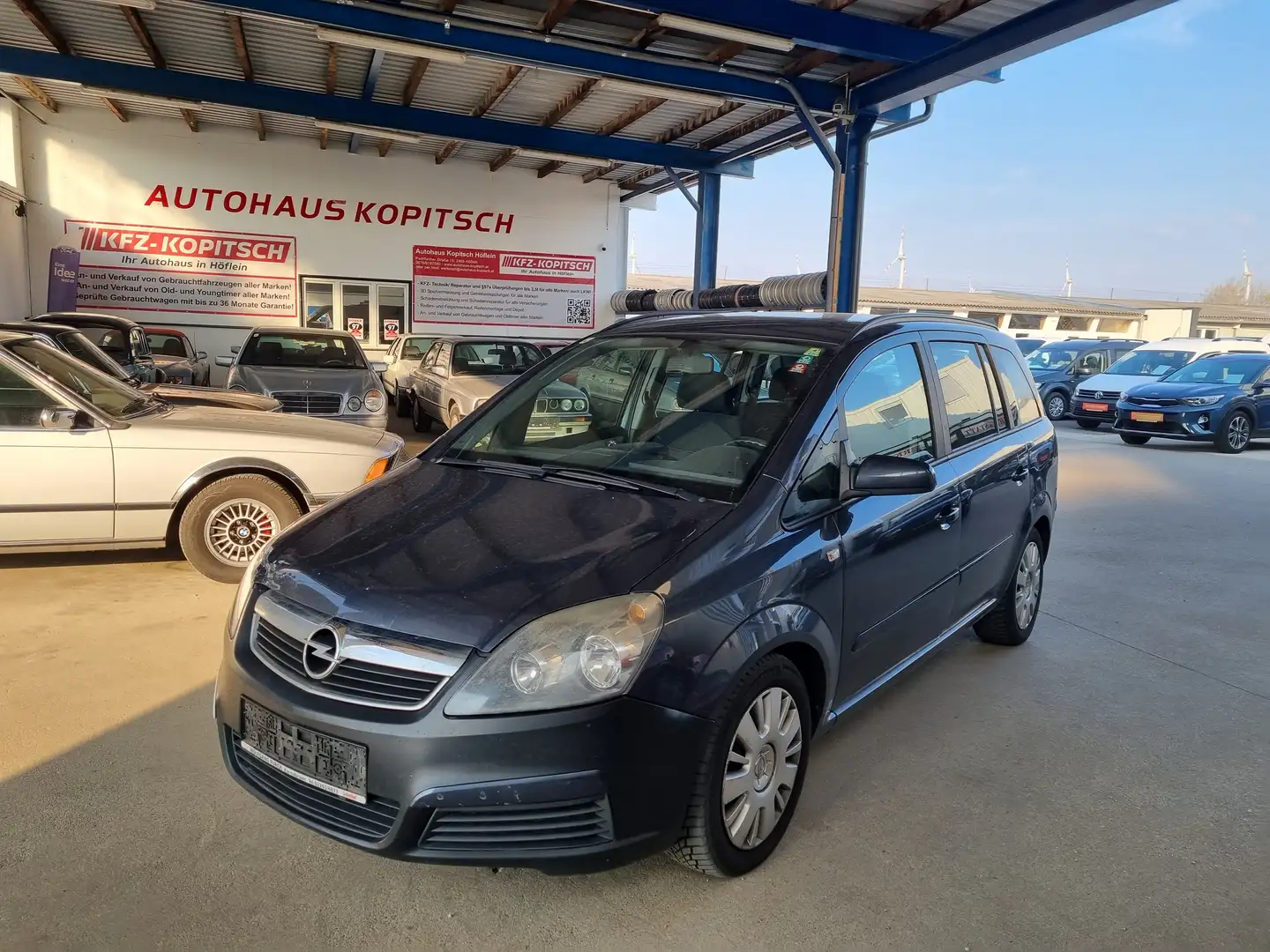 Opel Zafira 1,9 CDTi Edition Blau - 1