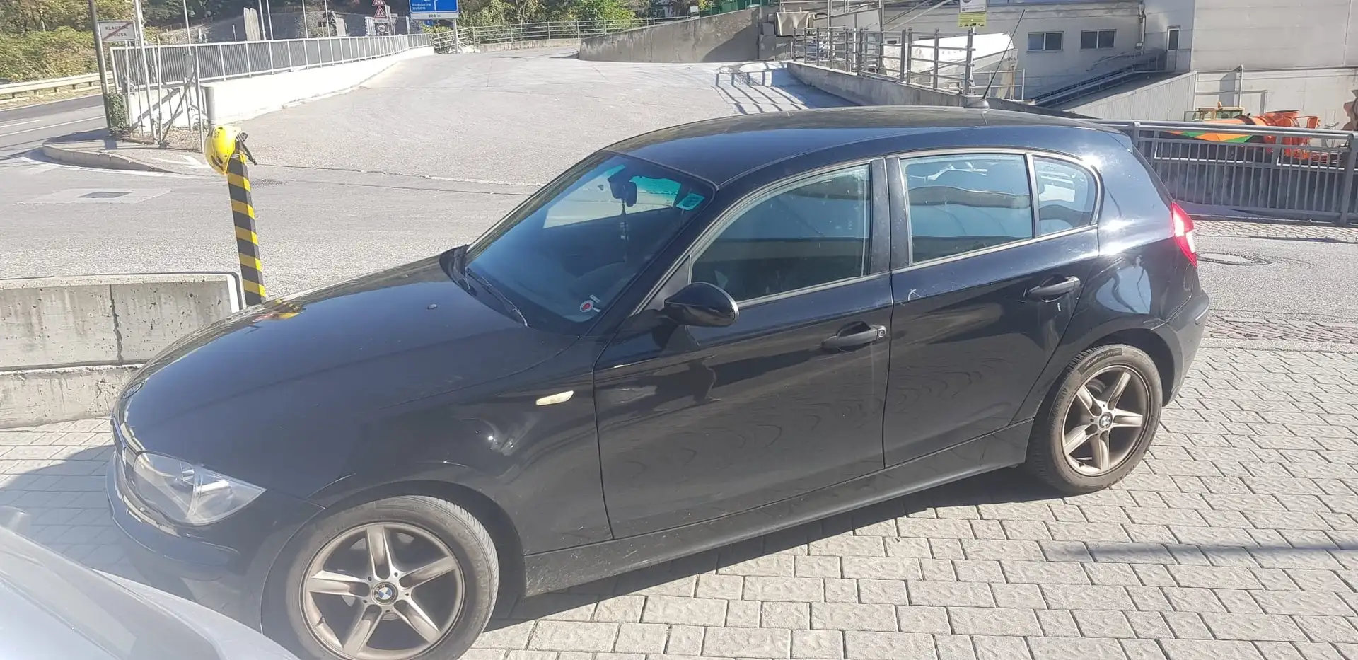 BMW 118 118d 120PS KLIMA EURO4 170 000KM PERFEKT! Schwarz - 1