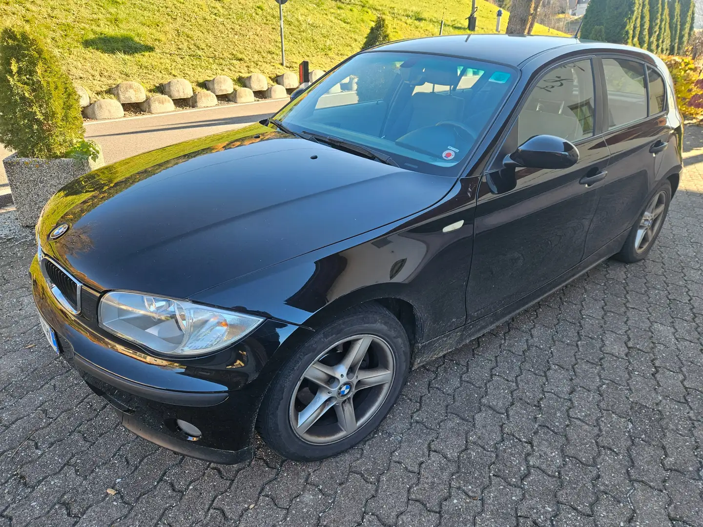 BMW 118 118d 120PS KLIMA EURO4 170 000KM PERFEKT! Noir - 1
