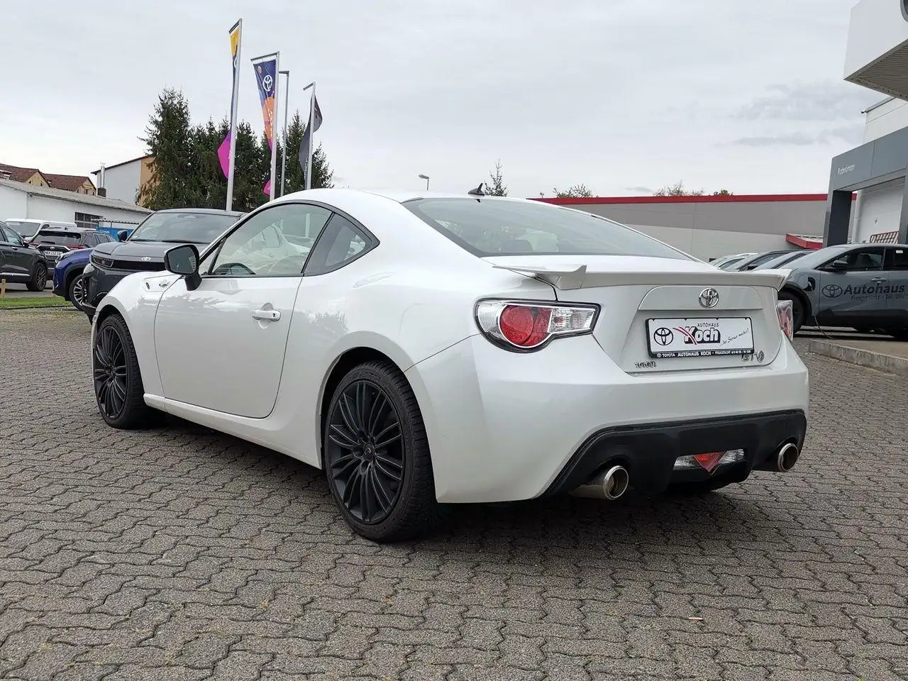 Toyota GT86 2.0 H4 200 ch BVA / 2ème main / Cuir-Alcantara / Xénon / Sièges chauffants