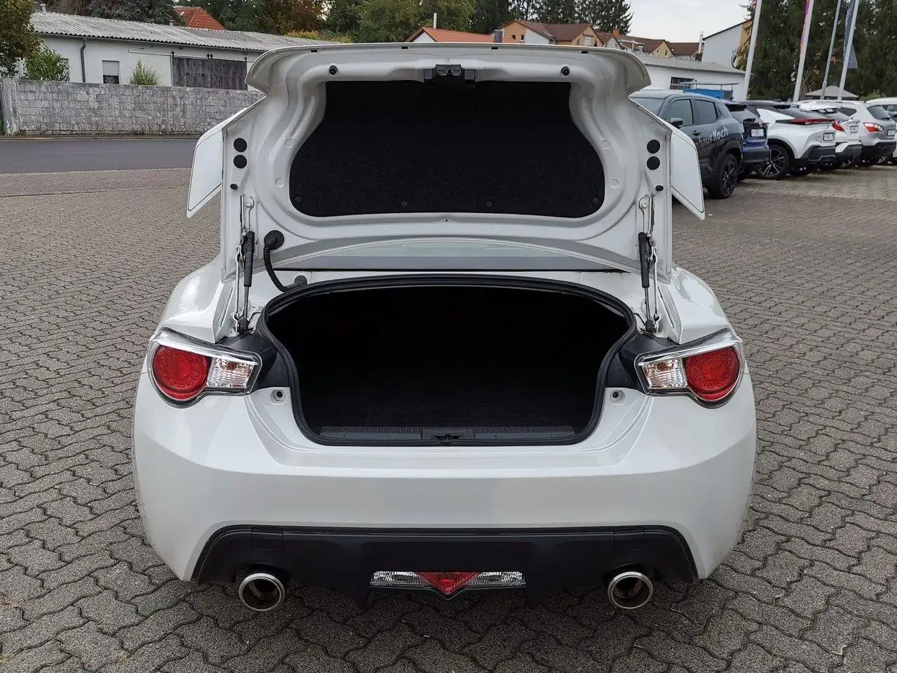 Toyota GT86 2.0 H4 200 ch BVA / 2ème main / Cuir-Alcantara / Xénon / Sièges chauffants