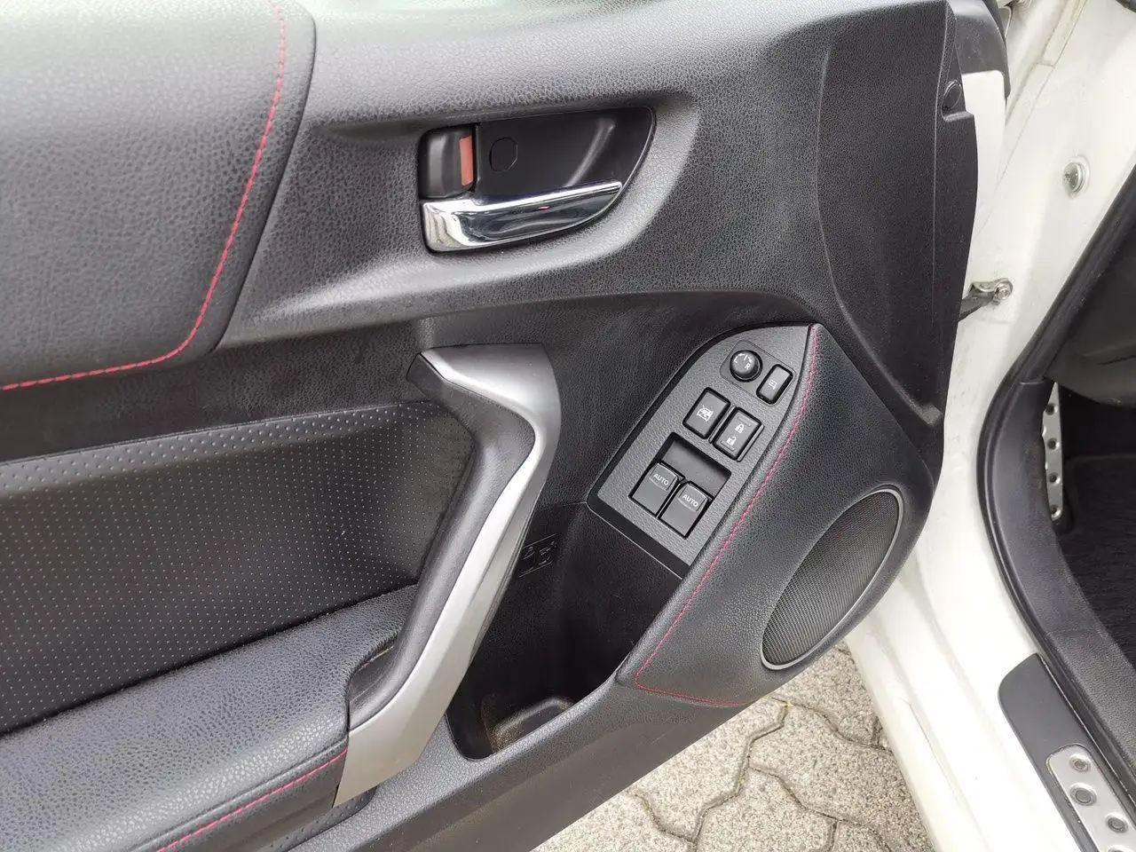 Toyota GT86 2.0 H4 200 ch BVA / 2ème main / Cuir-Alcantara / Xénon / Sièges chauffants