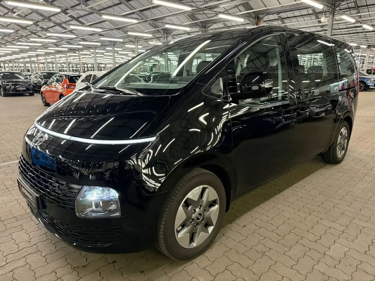 Hyundai STARIA 2.2 CRDi Trend 9-Sitzer|360°|CarPlay 3