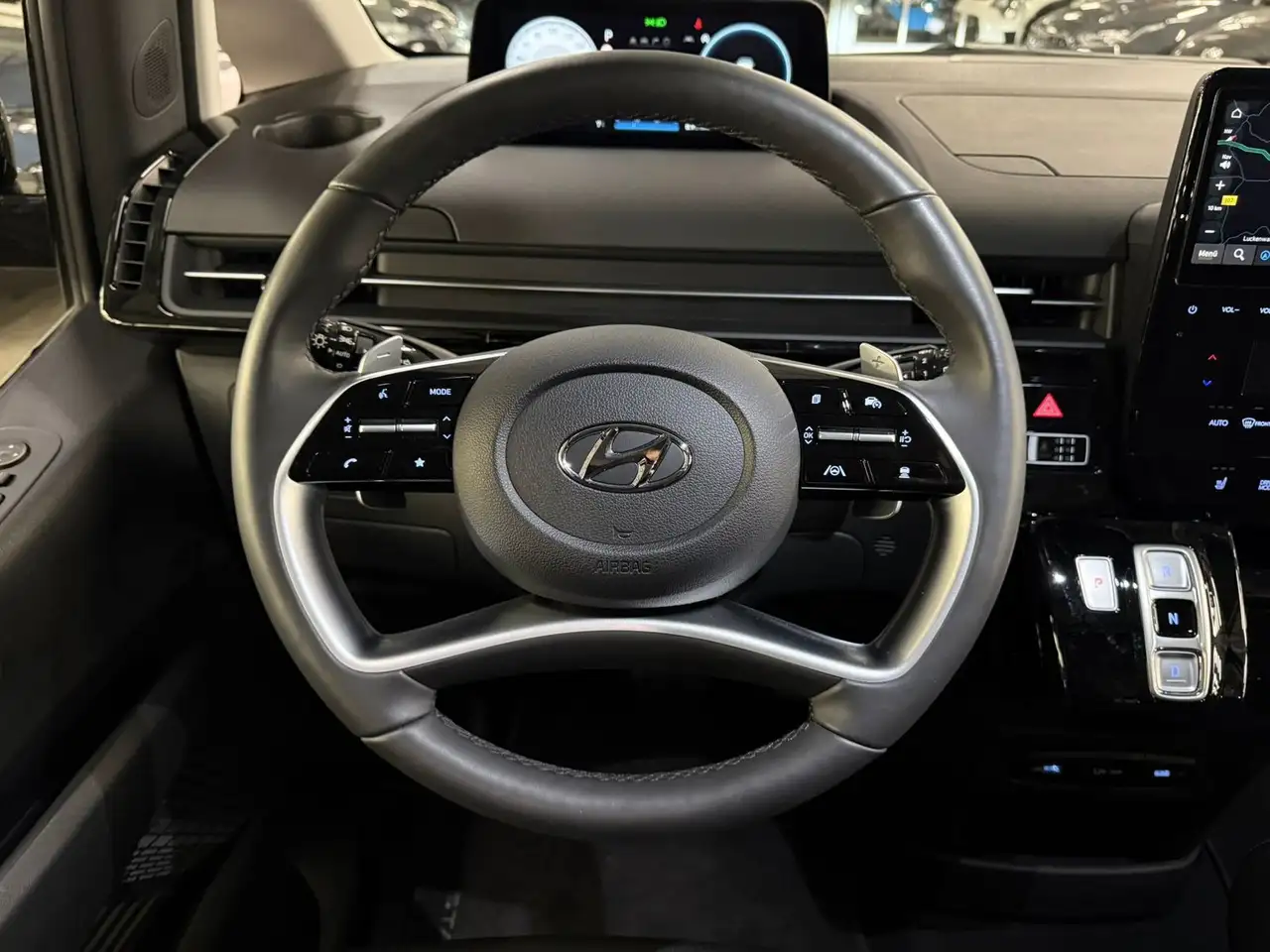 Hyundai STARIA 2.2 CRDi Trend 9-Sitzer|360°|CarPlay 10