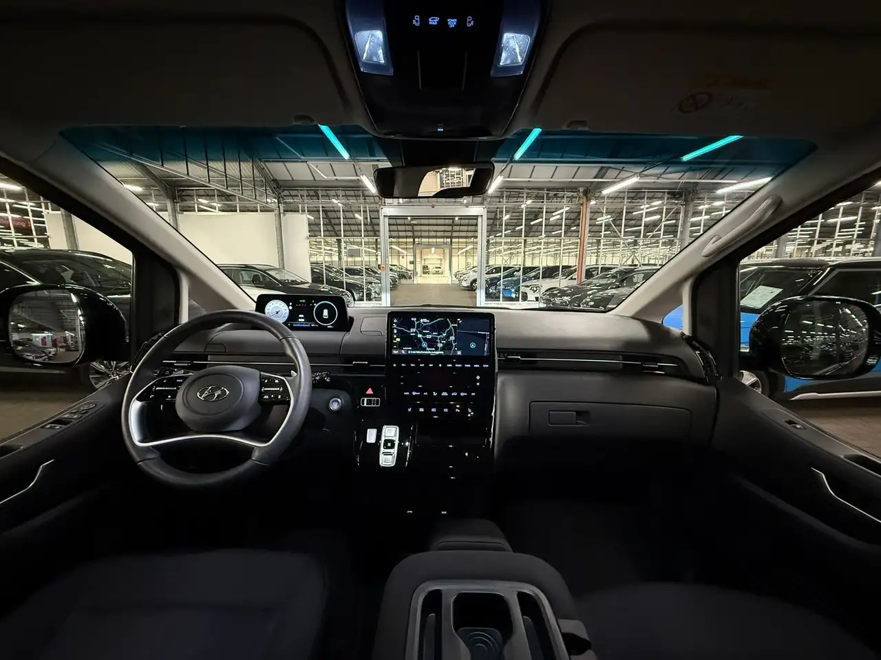 Hyundai STARIA 2.2 CRDi Trend 9-Sitzer|360°|CarPlay 9