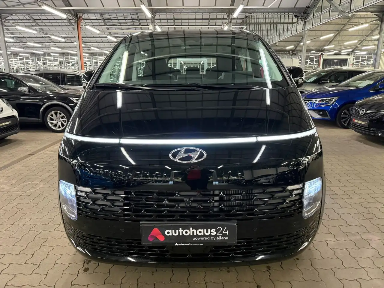 Hyundai STARIA 2.2 CRDi Trend 9-Sitzer|360°|CarPlay 2