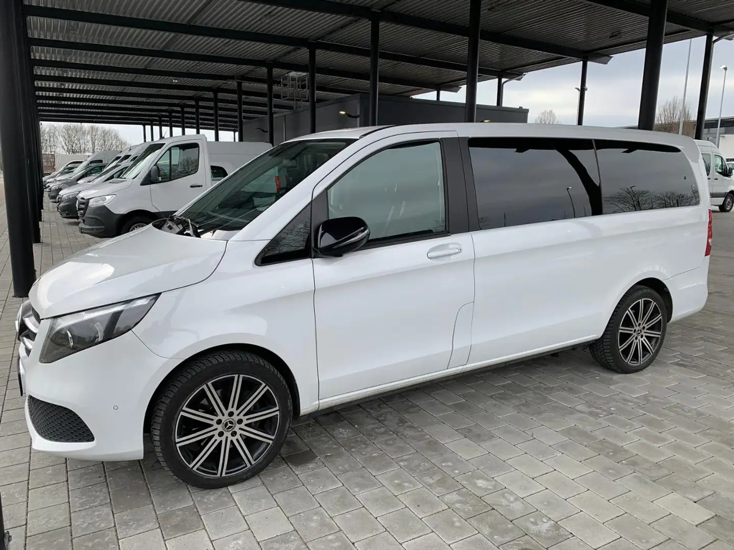 Mercedes-Benz V 220 d 4MATIC  KEIN VERKAUF AN PRIVATPERSONEN !! Blanc - 1