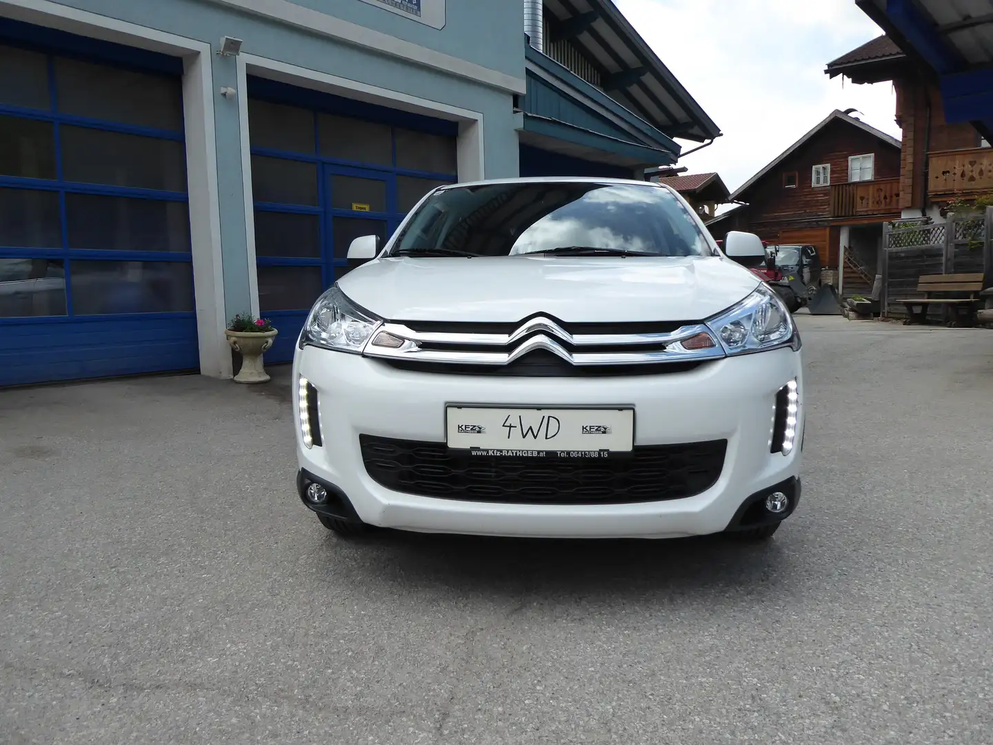 Citroen C4 Aircross Tendance 4WD Weiß - 2