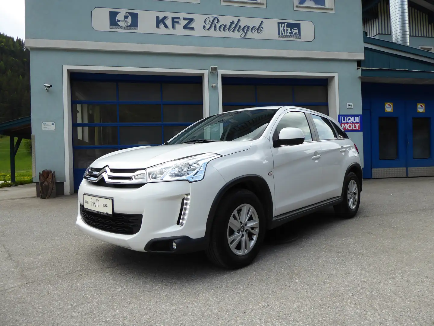 Citroen C4 Aircross Tendance 4WD Weiß - 1