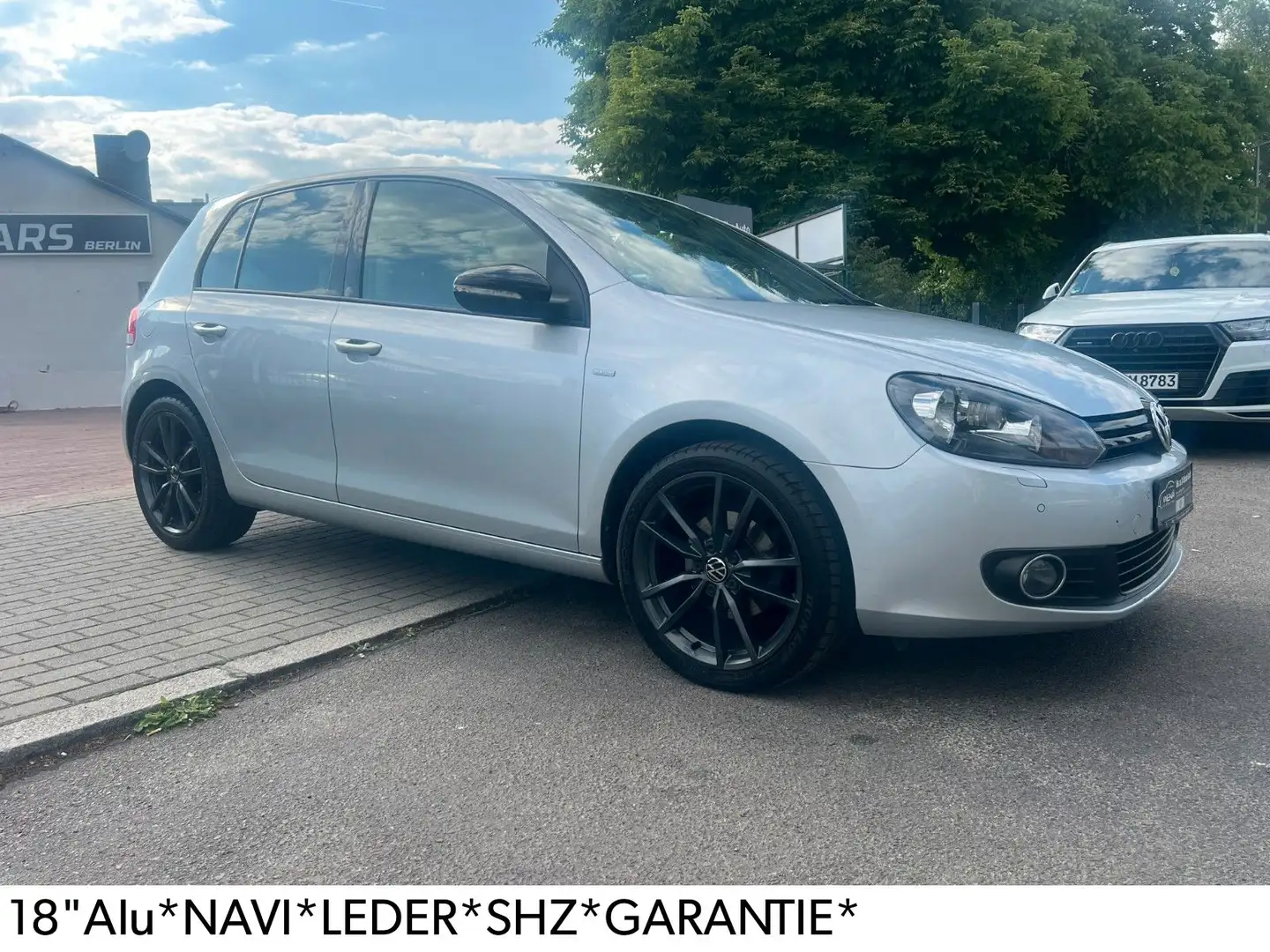 Volkswagen Golf VI Match*NAVI*SHZ*KLIMA*PDC*TÜV Silber - 1