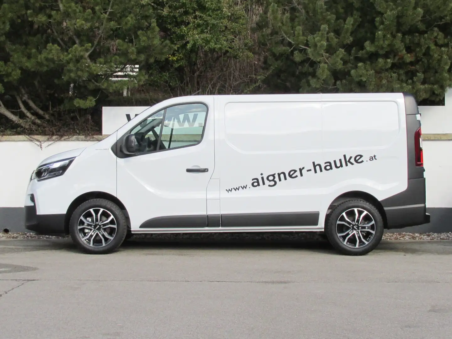 Nissan Primastar Kastenwagen L1H1 3,0t dCi 110 Acenta Weiß - 2