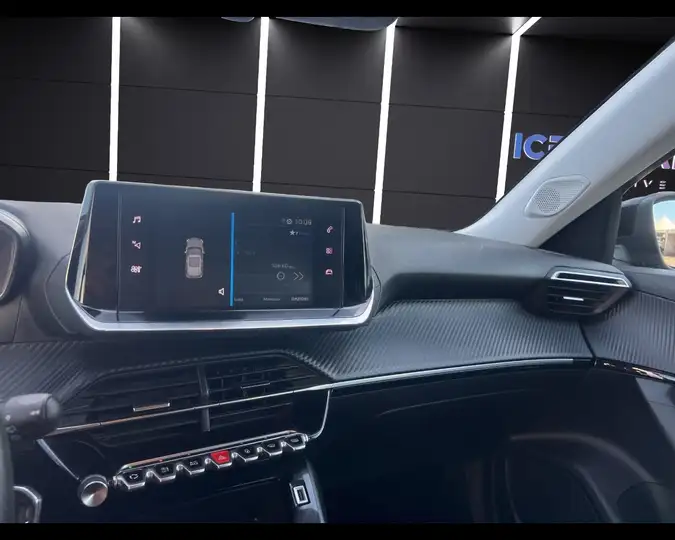 Peugeot 2008 PureTech 100 S&S Allure — foto 14