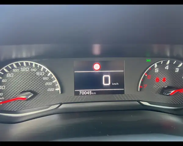 Peugeot 2008 view 12