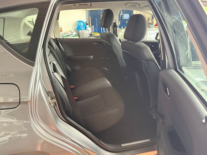 Mercedes-Benz A 150 Classic Automatik / Klima / R-Kamera — photo 11