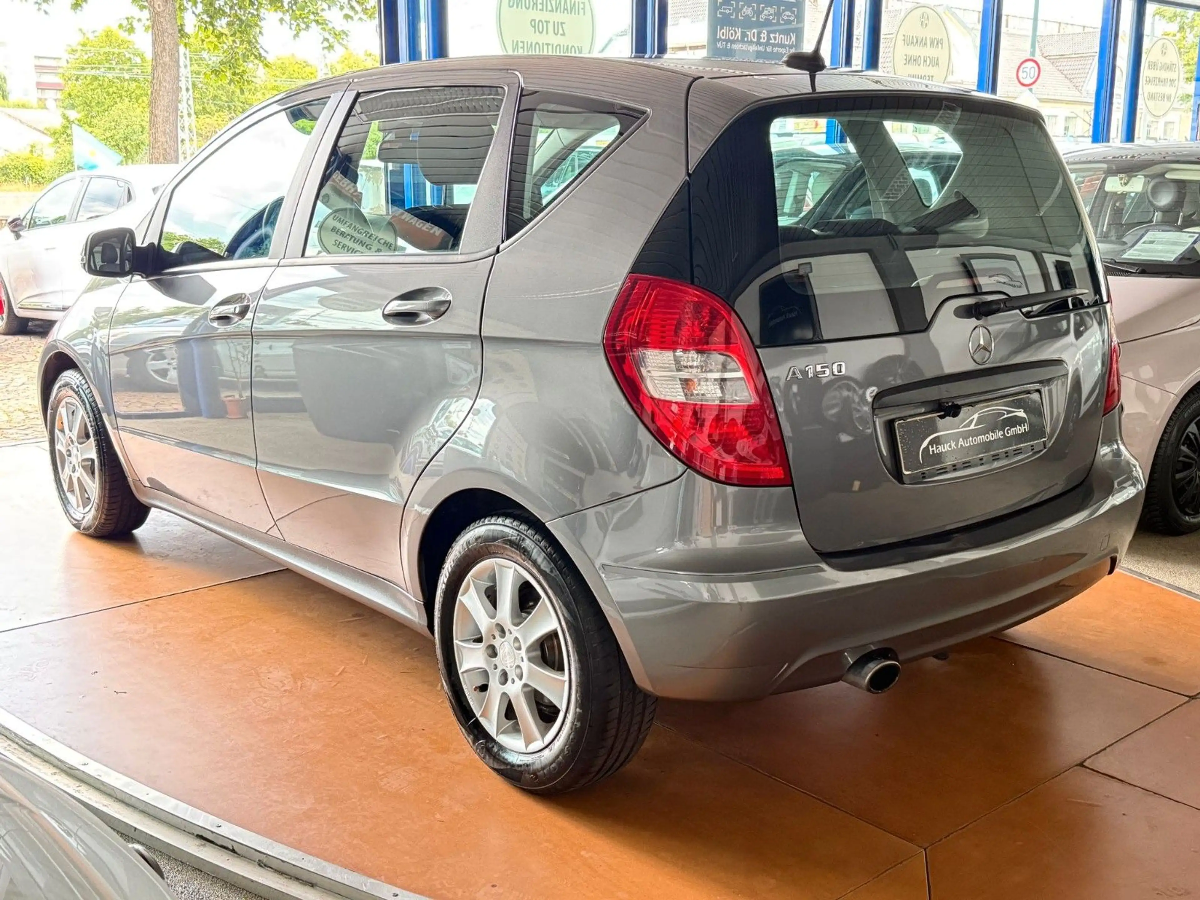 Mercedes-Benz A 150 Classic Automatik / Klima / R-Kamera — photo 2