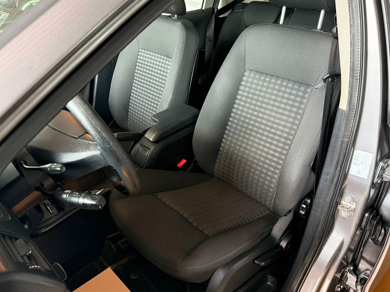 Mercedes-Benz A 150 Classic Automatik / Klima / R-Kamera — photo 7
