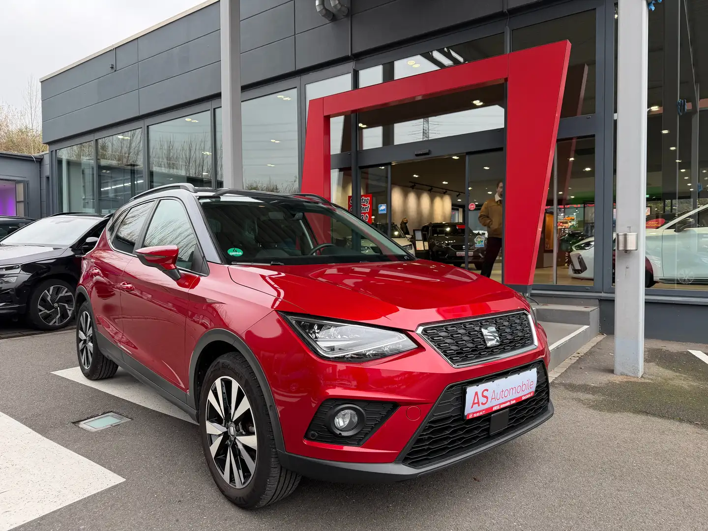 SEAT Arona Style Beats - Ihr SEAT Vertragshändler Rot - 1