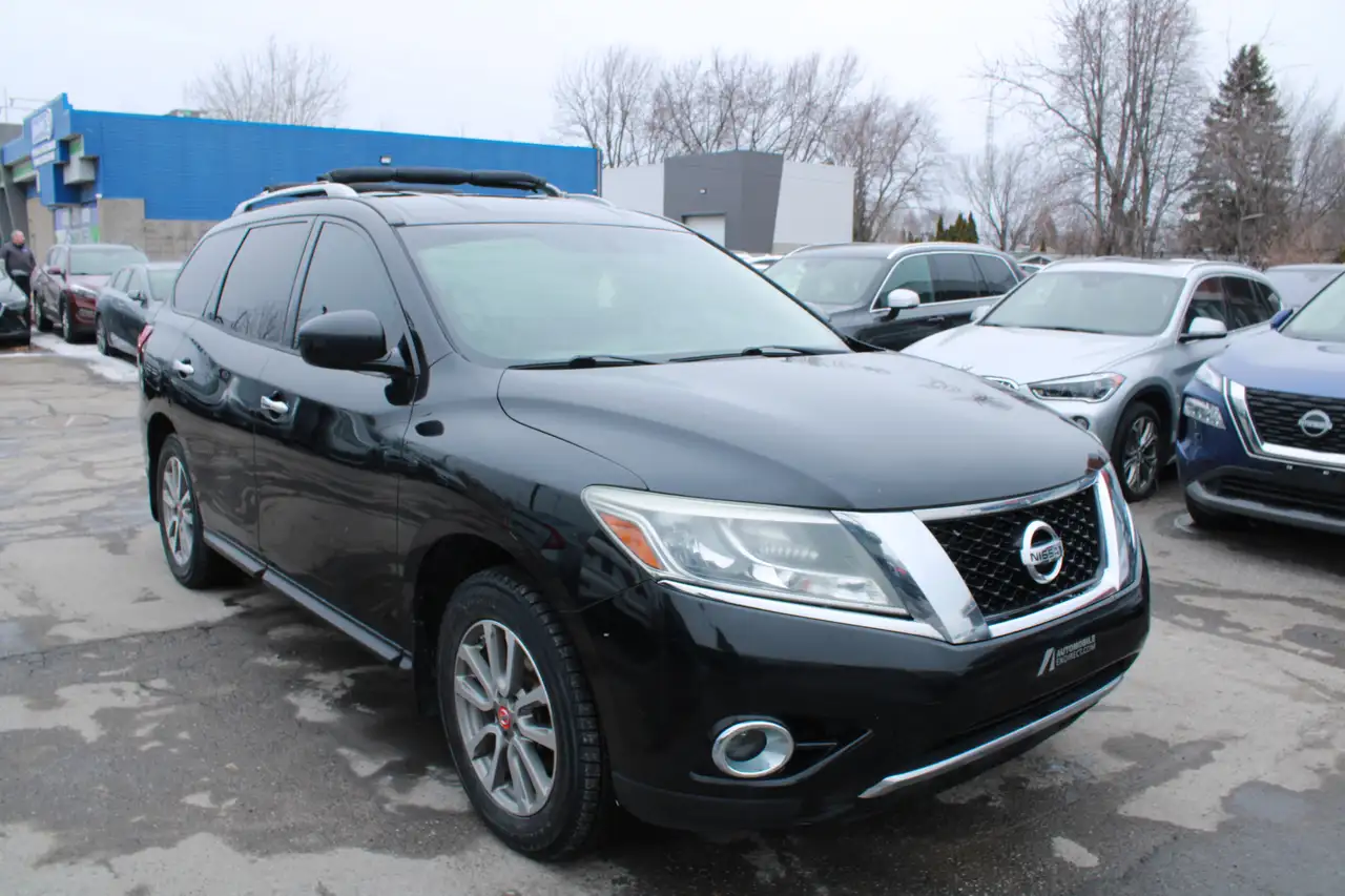 Nissan Pathfinder снимка Nissan Pathfinder