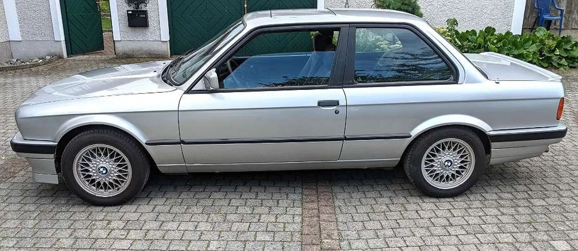 BMW 318 318is Silver - 2